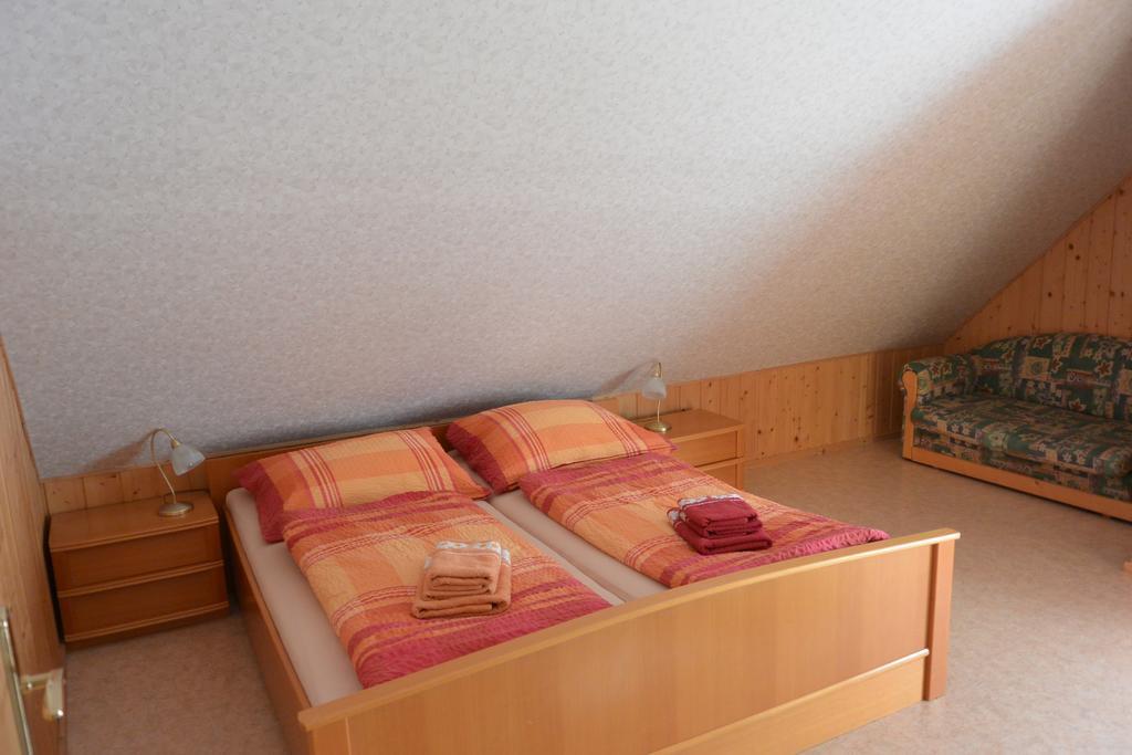 טאופליץ Ferienwohnung Poreiterhof מראה חיצוני תמונה